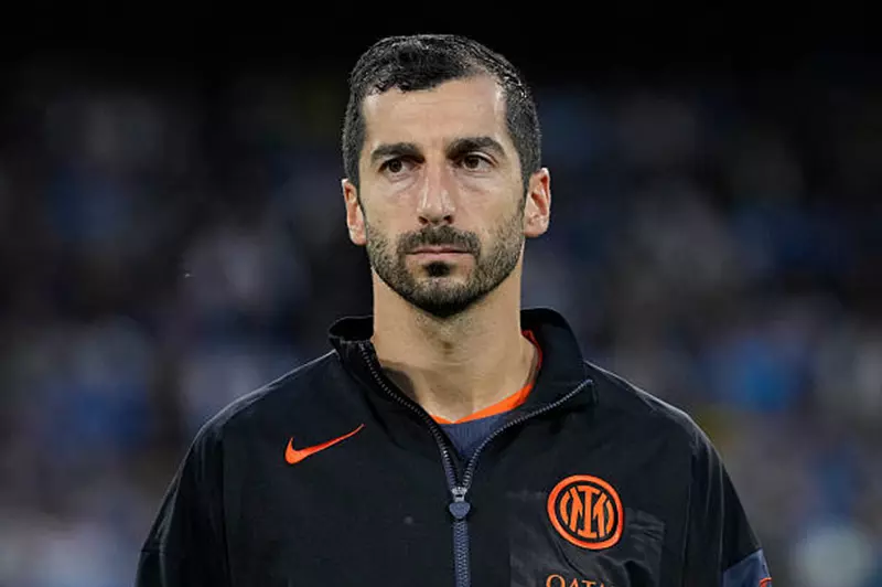 إنتر يكشف تفاصيل إصابة هنريك مخيتاريان