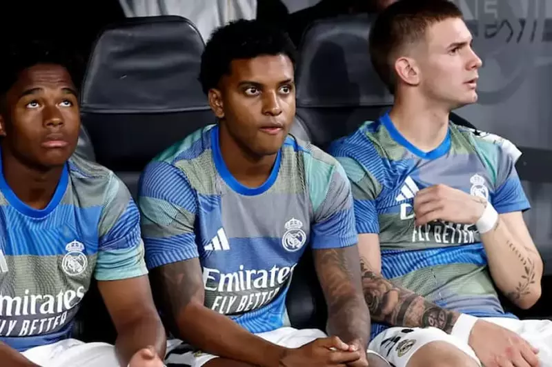 الجبهة اليمنى "صداع" يؤرق ألونسو مع ريال مدريد (أرقام)