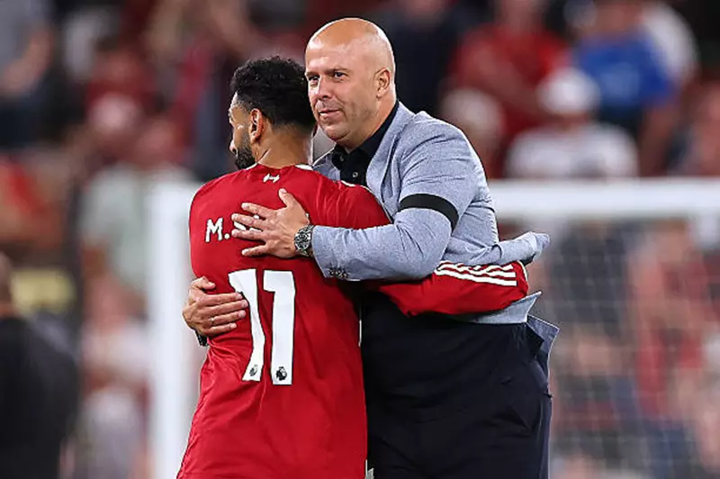 سلوت يتلقى خطة شاملة لإنقاذ موسم ليفربول