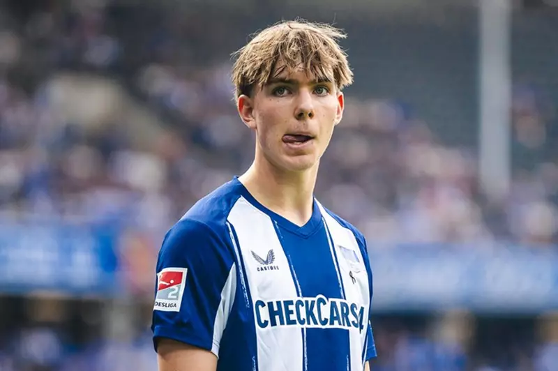 مانشستر يونايتد يراقب "جوهرة" هيرتا برلين