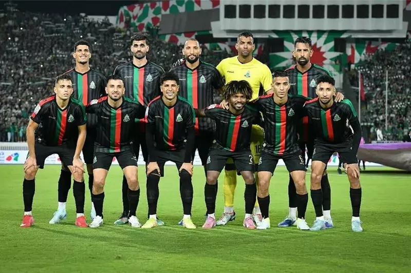 منافس الأهلي.. الجيش الملكي يعود لصدارة الدوري المغربي
